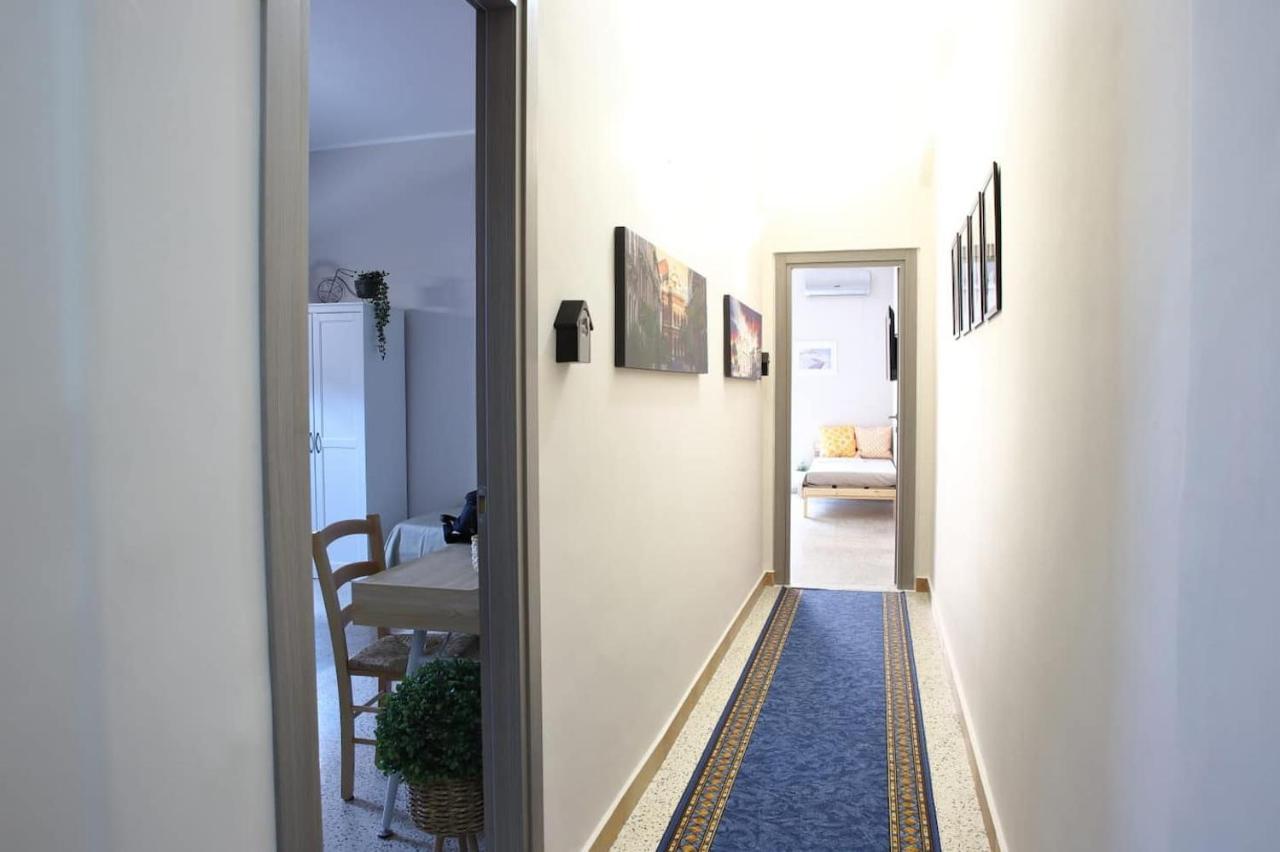 Mita Apartments Catania Bagian luar foto