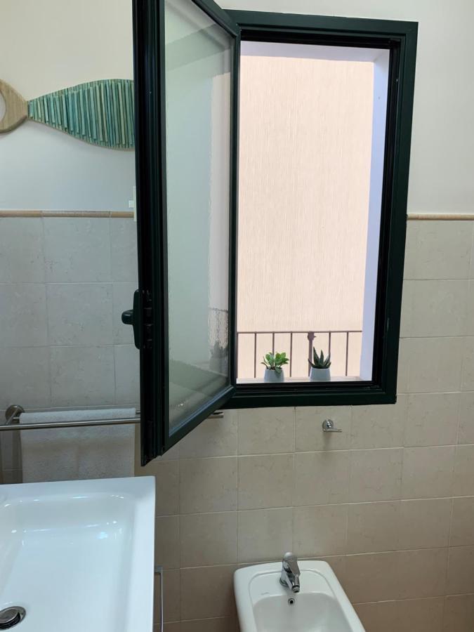 Mita Apartments Catania Bagian luar foto