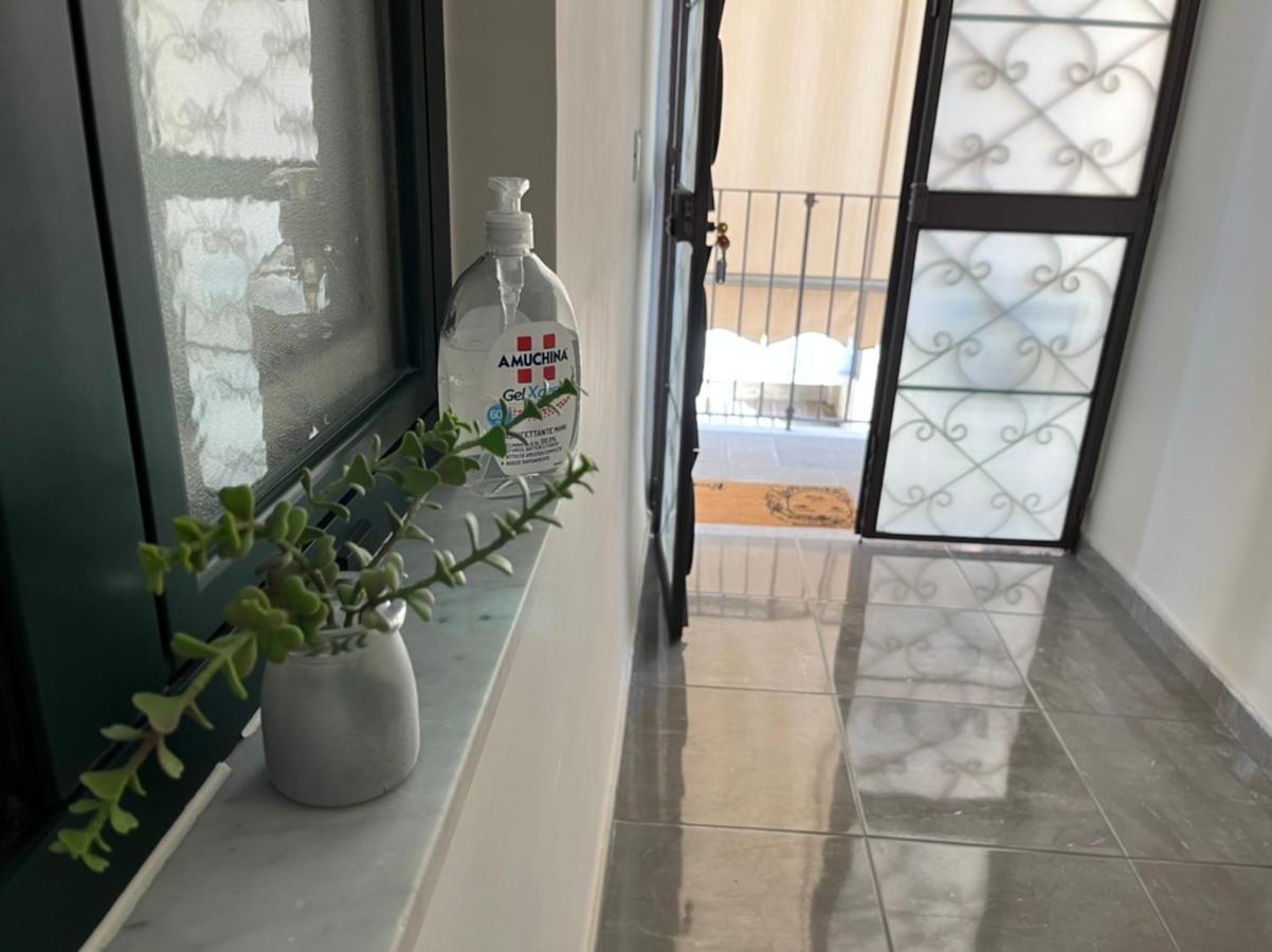 Mita Apartments Catania Bagian luar foto