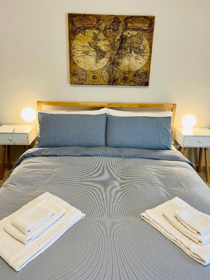Mita Apartments Catania Bagian luar foto